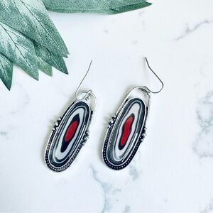 2/$30🌵 Bohemian Red White Black Swirl Silver Tone Earrings Artsy Jewelry NEW